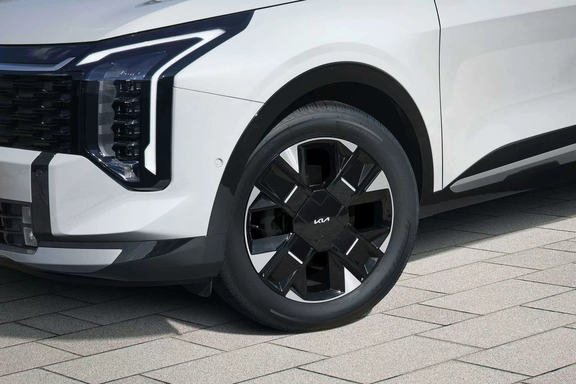MÂM XE THIẾT KẾ MỚI MẠNH MẼ